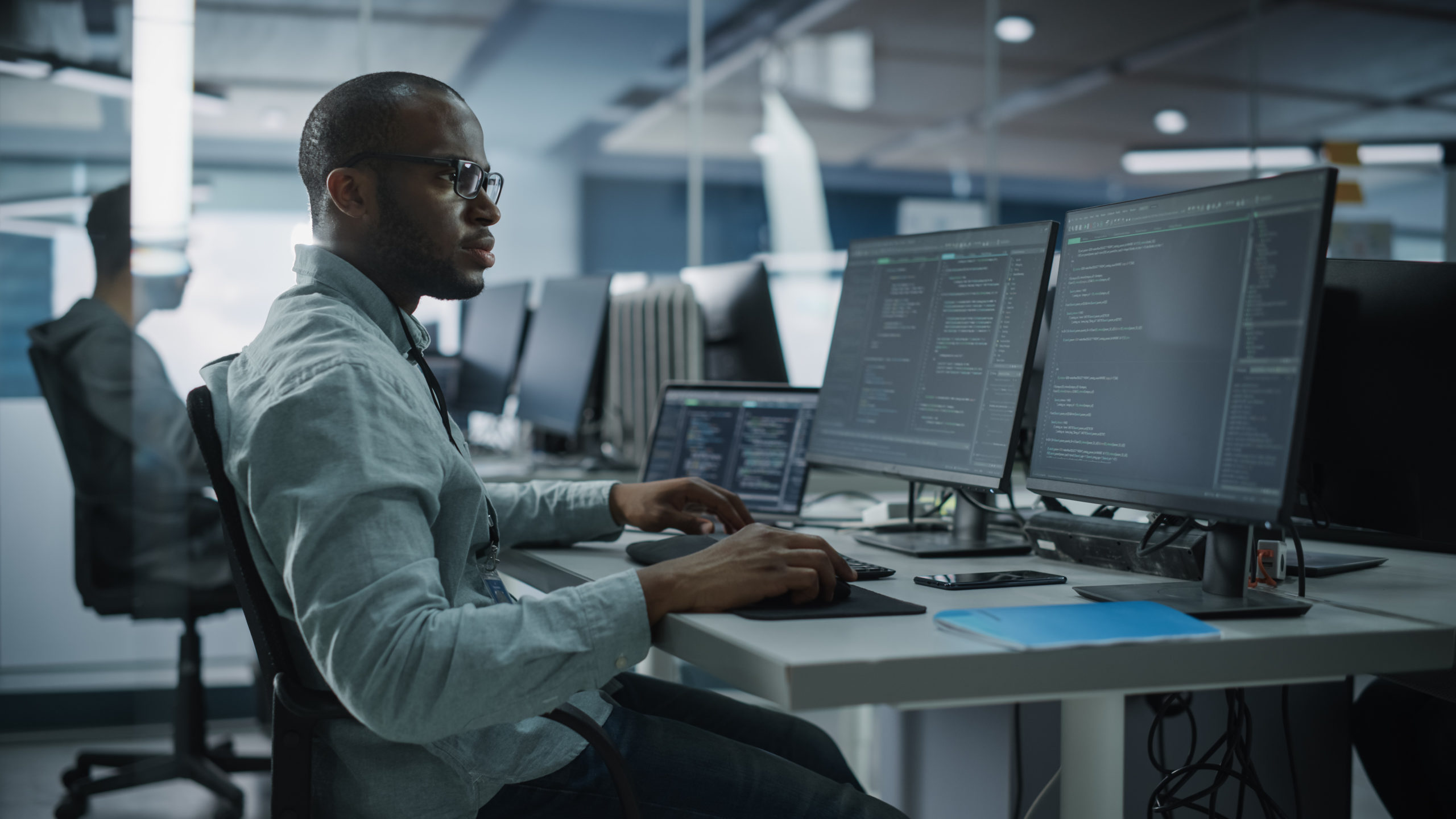 You are currently viewing Tech Career Switch: From Any Background to £45k+ Role