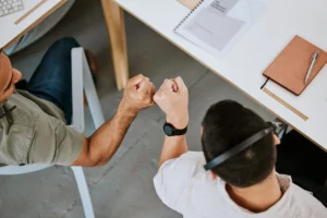 Read more about the article What High Ticket Remote Closing Sales Really Means Today