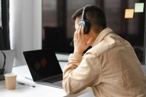 Read more about the article Remote Sales Closing Service: How Businesses Scale Revenue With Elite Remote Closers